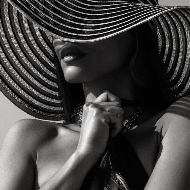 Размещение интеграции в Telegram. Логотип Телеграм канала "Anita Gloss" Размещение интеграции в Telegram. Логотип Телеграм канала @anitagloss